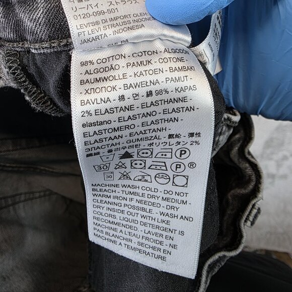 Levis Mom Jean Jeans Womens 26 Black Gray Acid Wash High Rise Button Fly Tapered - Picture 5 of 14